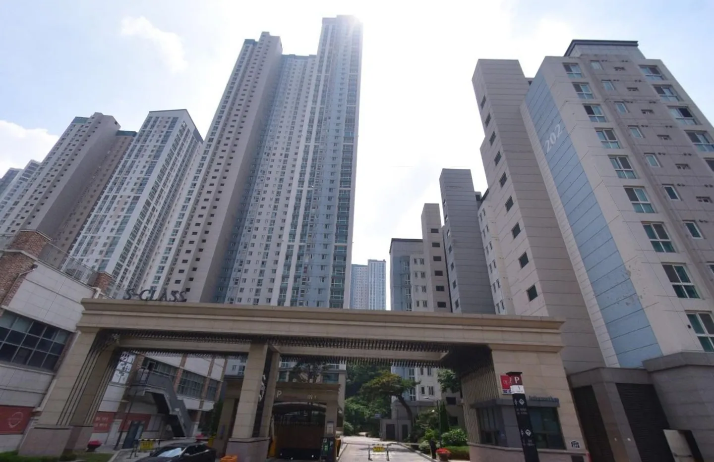 광교중흥S클래스 거리뷰